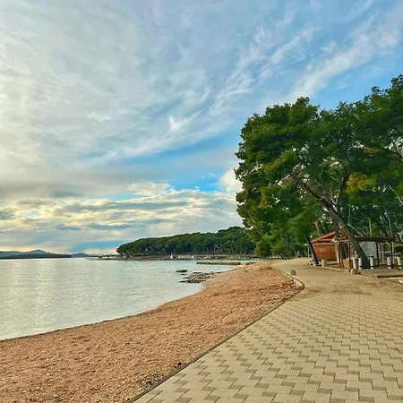 Mobile Indigo Lägenhet Biograd Na Moru